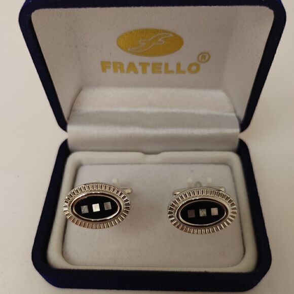MEN'S FRATELLO SILVER, BLACK CIRCULAR ABSTRACT CUFFLINK. - Picture 1 of 2